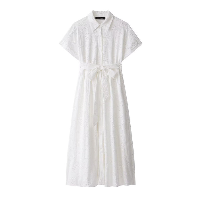 Elegante vestido bordado calado