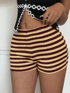 Shorts Femme Été Style Rayures Noires et Blanches, sans Bretelles, Coupe Cintrée, Hot Pants