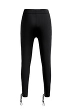 Leggings negros con cordones en la parte delantera