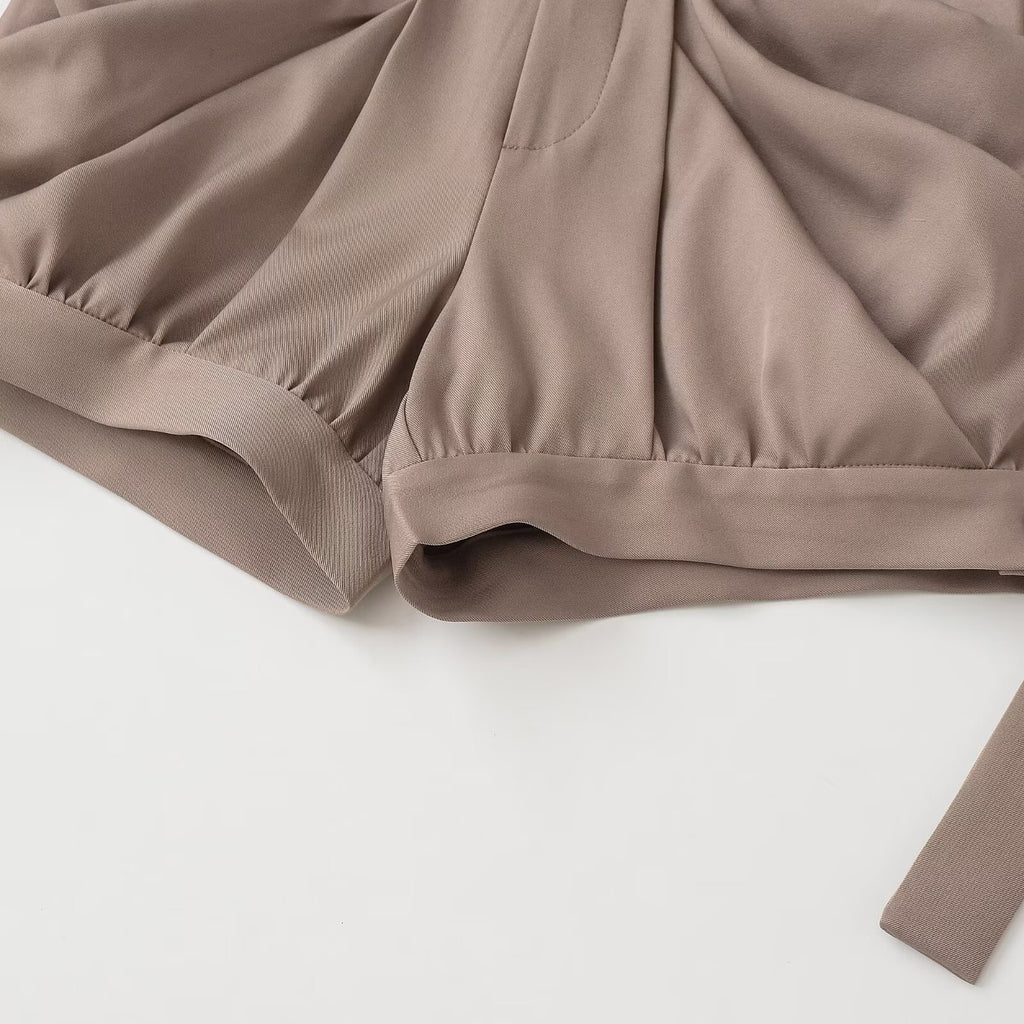 Short décontracté plissé taille mi-haute