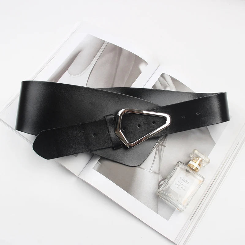 Asymmetric wide belt styling reference