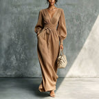 Robe décontractée unie à manches longues et à la taille cintrée