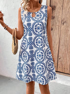 Elegante vestido sin mangas con estampado floral y cuello en U, con detalle de anillo, vestido de verano de largo medio