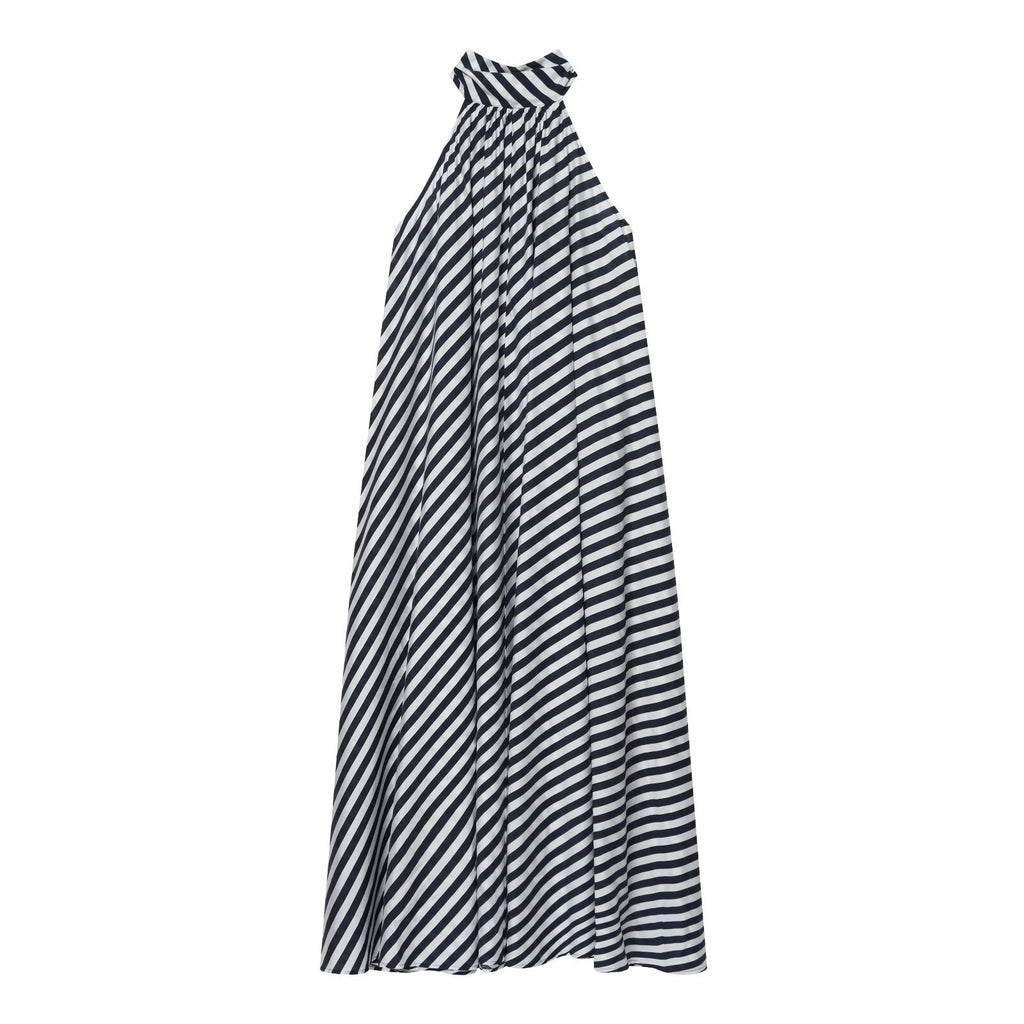 Vestido de corte en A con diseño de cordones