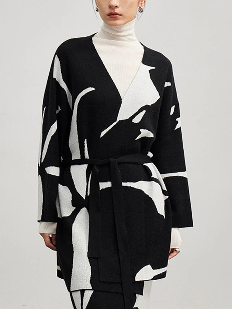 Colour-Block Lace-Up V-Neck Cardigan