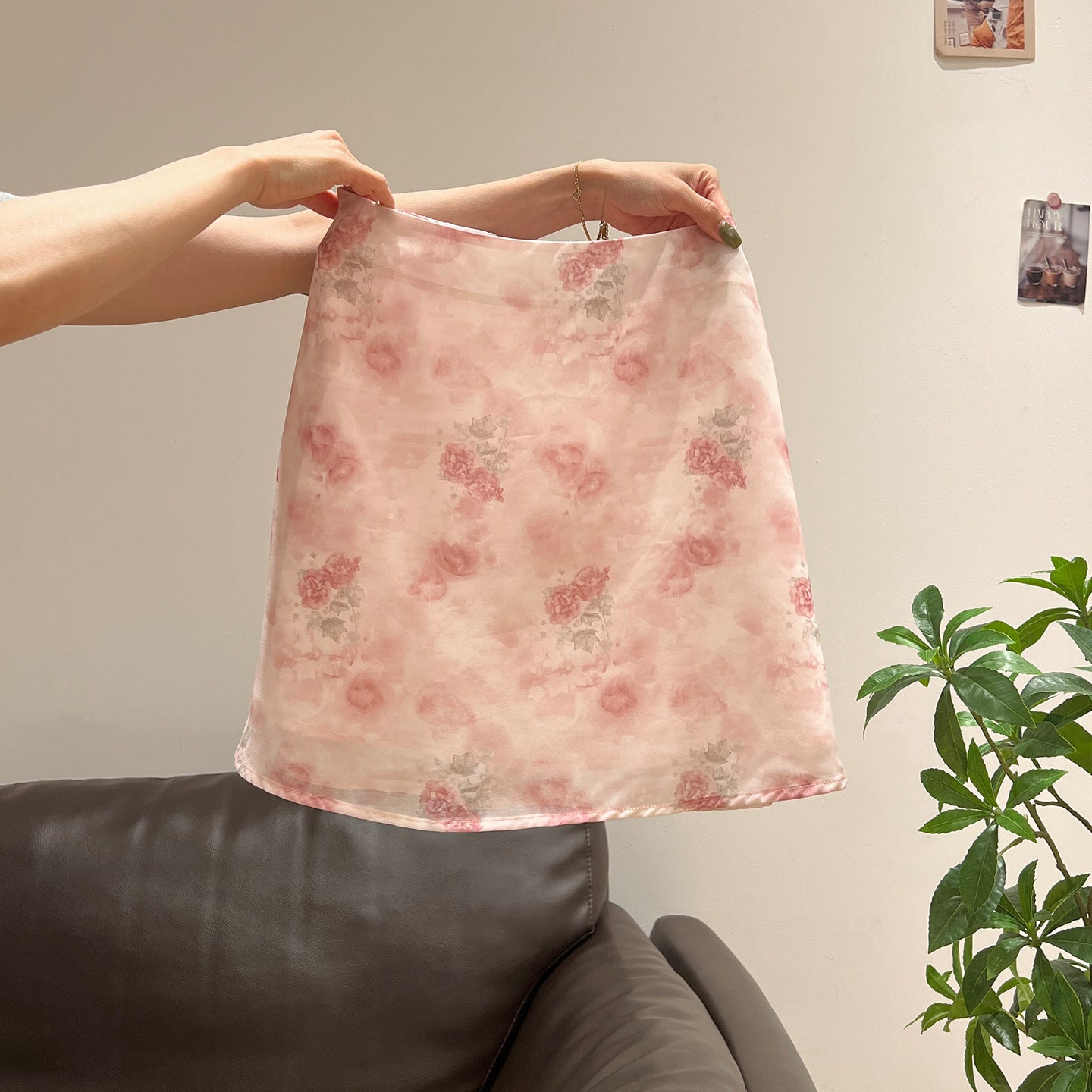 Falda midi fluida de talle alto con estampado rosa para mujer, diseño entallado y estilizado