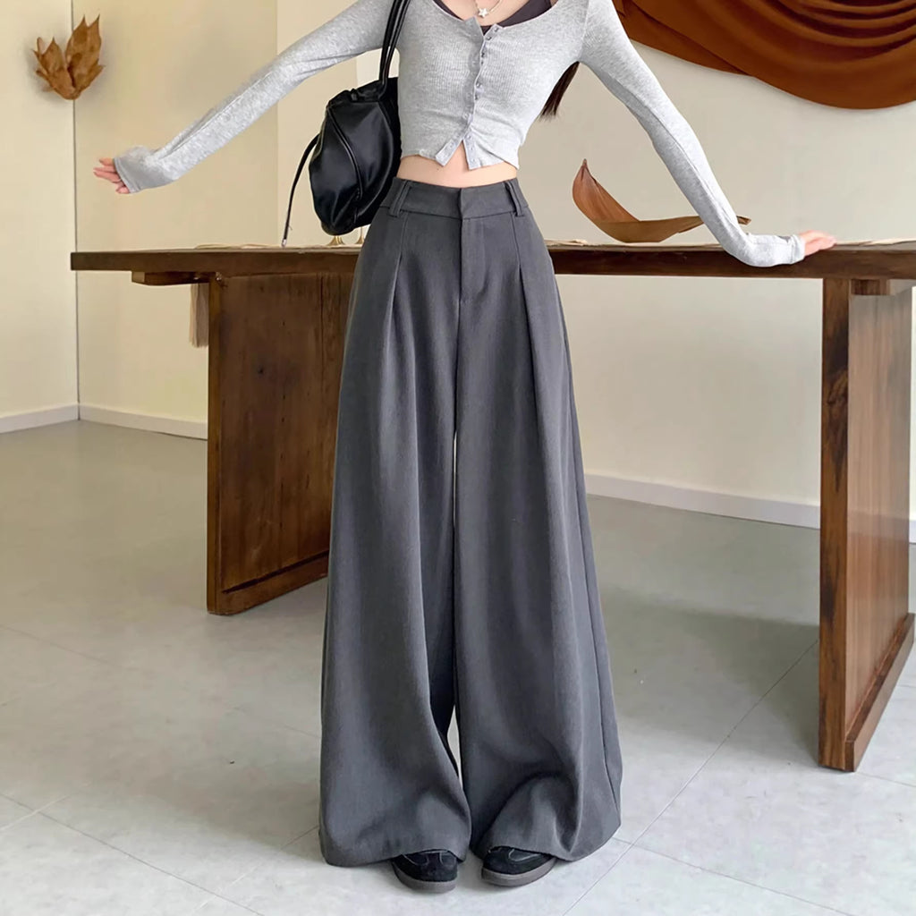 High-Waist Tailored Straight-Leg Trousers in Gray - view 4