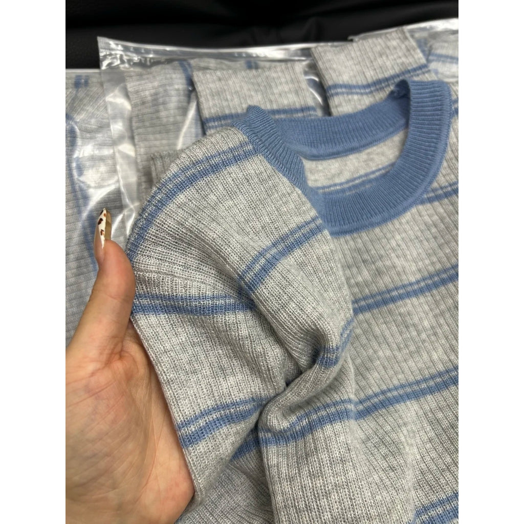 Blue-Gray Contrast Lightweight Sweater