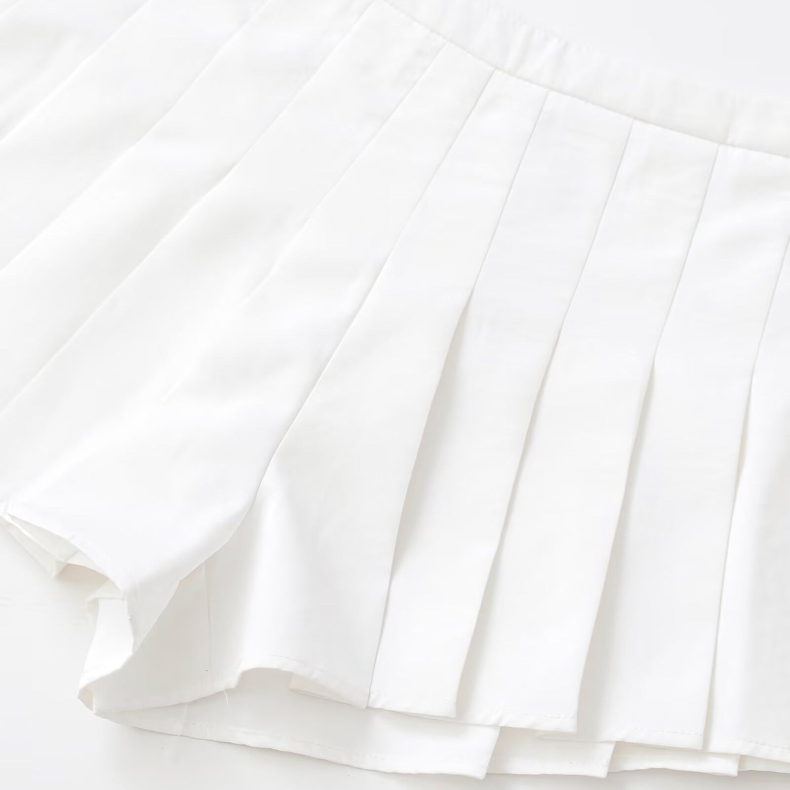 High-Waist Pleated Casual Shorts