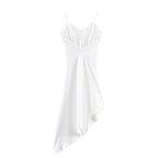 Robe asymétrique avec patchwork de soie et de dentelle