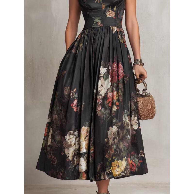 Vestido entallado sin mangas, con falda larga y estampado floral tridimensional en negro